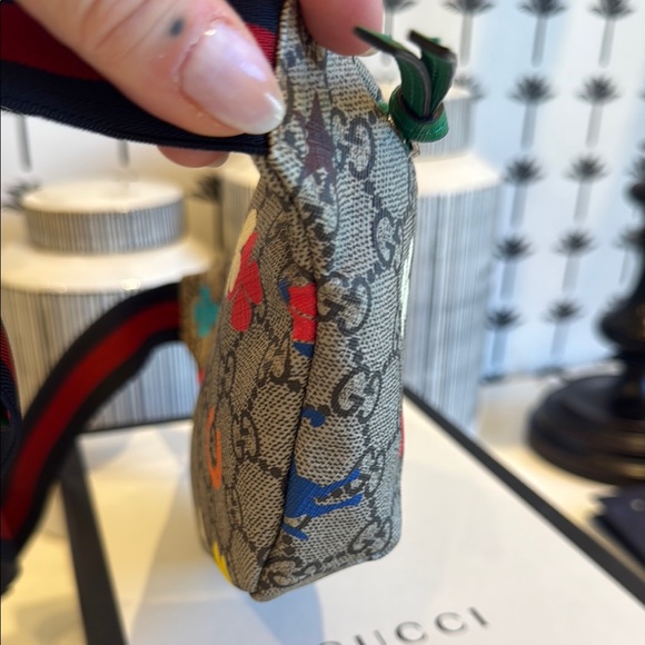 Gucci GG Supreme Ranch Belt Bag - Picture 5 of 14